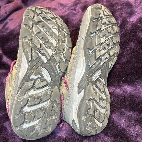 Keen hiking shoes - Picture 4 of 4